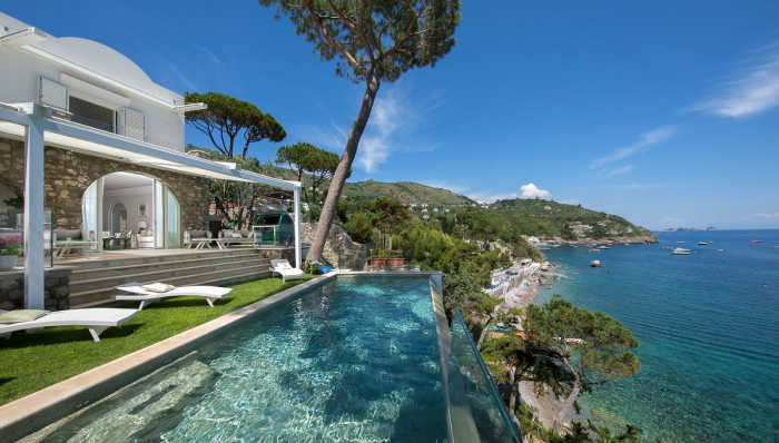 villas for rent near Nerano